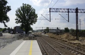 Modernizacja stacji Chodzież odsunęła peron o 200 metrów od świeżo...