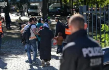 Szkoły odwołują wycieczki do Europy w obawie przed terrorystami