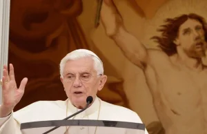 Papież Benedykt osądził ponad 400 księży za molestowanie dzieci.
