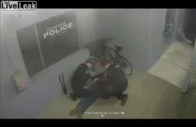 Złodziej próbuje ukraść rower przed posterunkiem policji