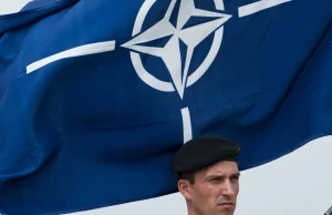 "W przypadku ataku Rosji, pomoc NATO nie jest pewna"