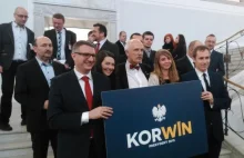 Korwin - Mikke: "Niech Bęgowski wystartuje w zapasach dla kobiet"