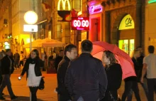 Wrocław wygrał z klubami Cocomo. Koniec różowych parasolek na Rynku