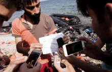 Skąd uchodźcy mają smartfony i dlaczego są one dla nich tak ważne?