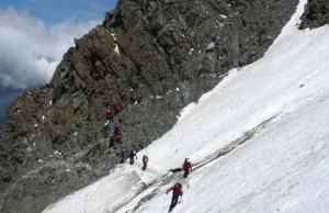 Fala upałów zbiera żniwo na Mont Blanc. Droga normalna niewskazana