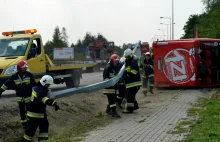 38 osób rannych w wypadku Polskiego Busa. Kierowca odwrócił się do pasażerki