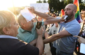 Awantura na wiecu z udziałem Beaty Szydło. Interweniowała policja