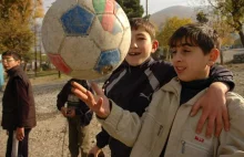 Dlaczego Izrael, Kazachstan i Azerbejdżan są członkami UEFA? Wyjaśnienie.