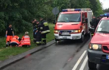 Ambulans transportowy śmiertelnie potrącił 68-letnia rowerzystkę.