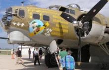 Rozbił się zabytkowy B-17G Nine-O-Nine [Aktualizacja