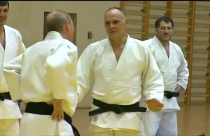 Putin jak fighter MMA. Szeroki repertuar technik i rzutów [wideo]