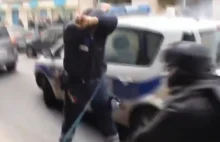 Muzłumańscy imigranci atakują policję i podpalają auta we Francji.