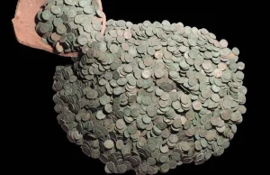 Ponad 3000 rzymskich monet zostało odkryte przez dwóch poszukiwaczy