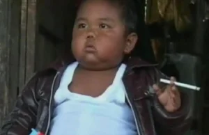 Ten dwulatek wypalał 40 papierosów dziennie!