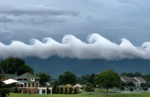 Chmury jak z obrazu van Gogha. Niesamowite zdjęcie podbija internet