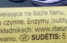 Co piszczy w tabletkach do zmywarek naczyń?