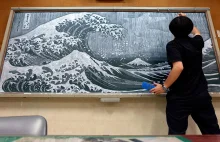 Japoński nauczyciel tworzy na tablicach prawdziwe dzieła sztuki malowane kredą