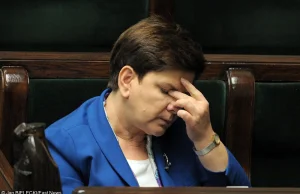 W co gra Beata Szydło? Premier na chwilę obecną blokuje monopol na automaty