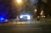Śmiertelny wypadek na Moście Łazienkowskim. Samochód potrącił kobietę