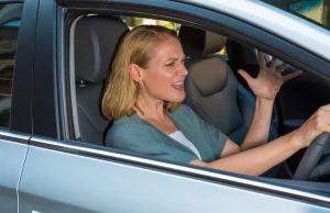 Kobiety są bardziej drażliwe za kierownicą