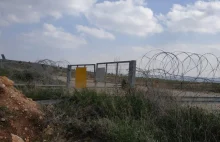 Żydowscy osadnicy uprawiają palestyńskie ziemie odcięte od ich właścicieli