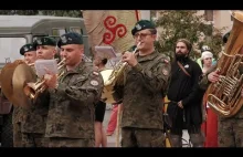 "My, pierwsza brygada" w wykonaniu Orkiestry Wojskowej z Warszawy