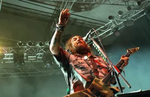 Max Cavalera: Trzeba było zwolnić tych dupków i zostać w Sepulturze