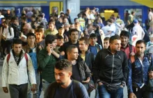 Niemcy: Fala przestępstw migrantów, policja kapituluje