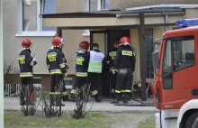 Tajemniczy wybuch w mieszkaniu w Świdniku. Dwie osoby trafiły do szpitala...