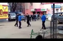 Trzech muslimów atakuje Rosjanina