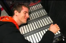 Rozbudowa serwerowni o PETABYTE danych :) Linus Tech Tips