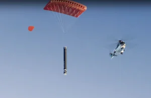 Pierwszy stopień rakiety nośnej firmy Rocket Lab złapie... śmigłowiec