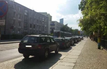Wrocław. Urzędnicy wjeżdżają i zamykają parking