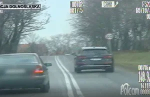 Ścigali pirata przez 20 km. Pokonał blokadę, ale skończył w rowie [wideo]