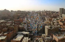 Takiego muralu jeszcze nie widziałeś. Powstał na 50 budynkach w Kairze i...
