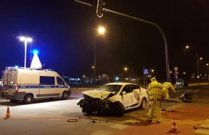 Wypadek w Łodzi. Sprawcą jest pijany policjant [ZDJĘCIA, FILM]