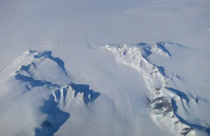 Study: Mass Gains of Antarctic Ice Sheet Greater than Losses