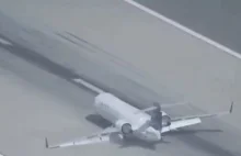 Samolot lądował awaryjnie. Nie wysunęło się lewe podwozie.