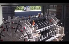 Student zbudował w Lego replikę części Zderzacza Hadronów