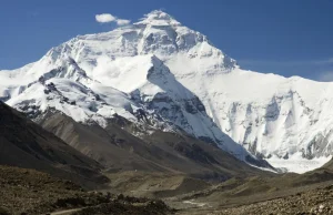 Mount Everest. Brytyjczyk zawrócił 500 m od szczytu, by ocalić himalaistkę