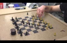 "Bezprzewodowe" szachy na Arduino.