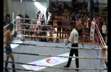 Imponujący nokaut podczas walki kickboxingu w Rosji