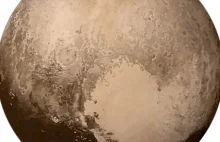 Naukowcy rozważają istnienie życia w oceanach Plutona