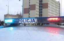 Policjanci eskortowali do szpitala miejskiego taksówkę z rodzącą kobietą