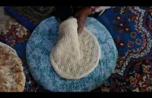 Niesamowita sztuka pieczenia chleba w Tadżykistanie