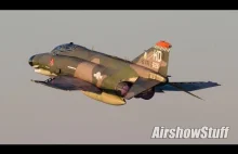 F-4 Phantom II – pokaz w locie o zachodzie słońca