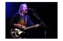 Neil Young za piratowaniem