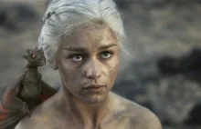 „Gra o tron” Emilia Clarke nie była zachwycona liczbą rozbieranych scen