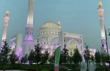 W Czeczenii otwarto największy meczet w Europie