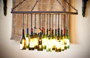 Veni, vidi, wino: jak kreatywnie wykorzystać puste butelki?